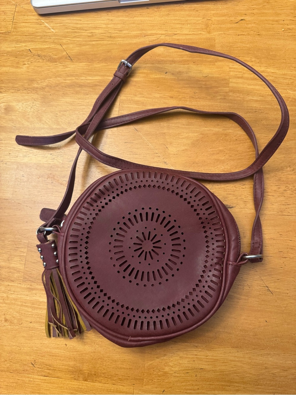Women's Round Crossbody Bag in Burgundy